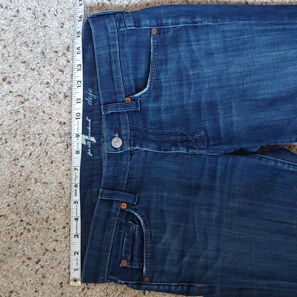 7 FOR ALL MANKIND DOJO CUT OFF INTO CROP JEANS SZ 28 CUTE - Picture 4 of 11